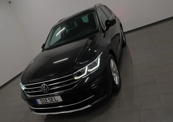 Volkswagen Tiguan cena 124999 przebieg: 126000, rok produkcji 2022 z Debrzno małe 781